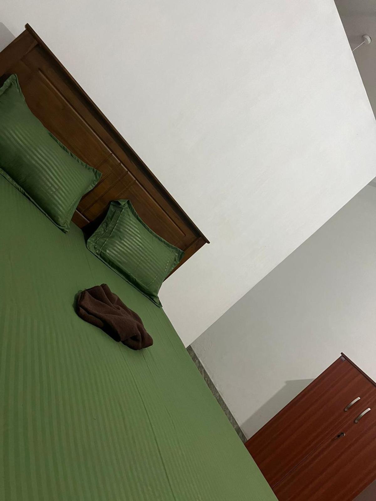 Honey Beach Hostel Negombo Eksteriør bilde