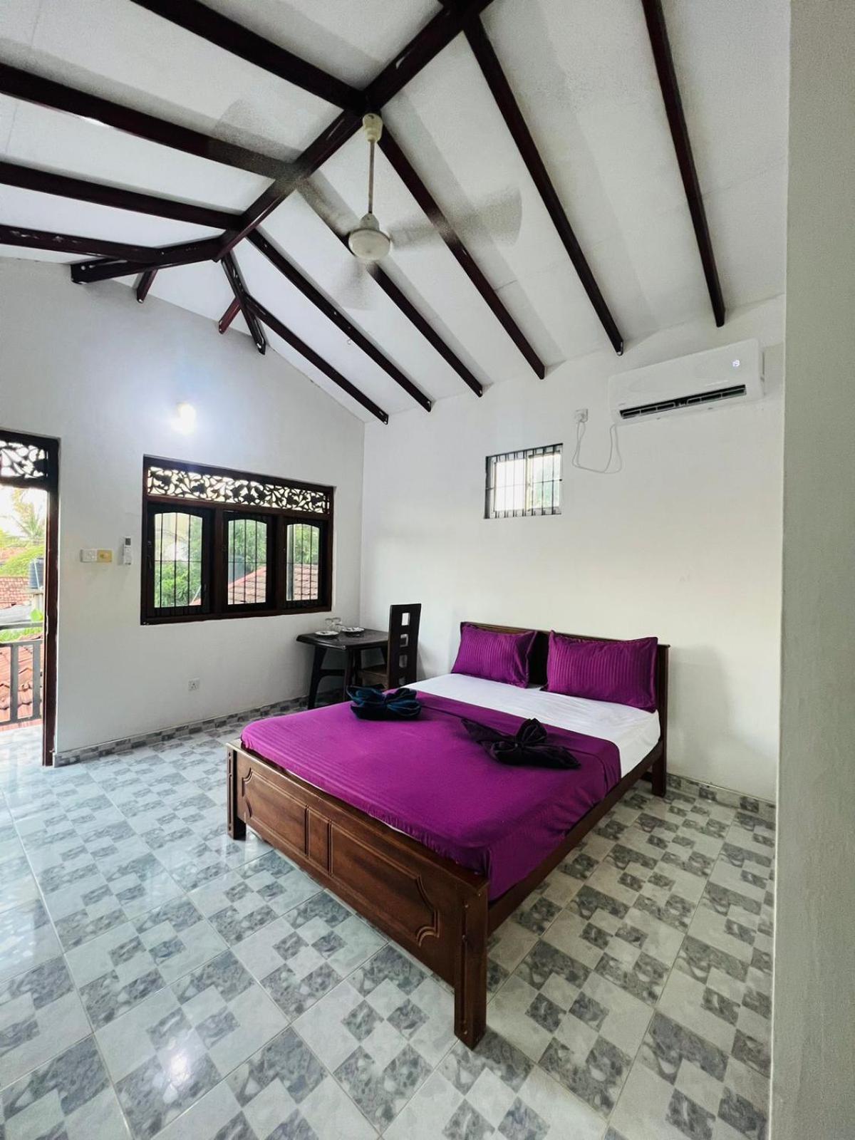 Honey Beach Hostel Negombo Eksteriør bilde